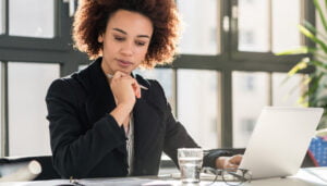 Mulheres Investidoras: Como a Tokenização abre mais espaço?