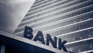 Por que os maiores bancos do mundo investem em protocolos blockchain?